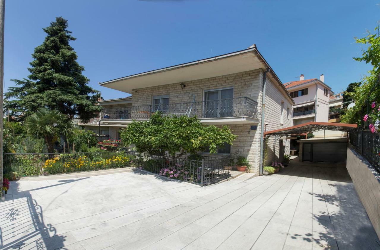ספליט Apartments Ursic מראה חיצוני תמונה